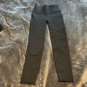 Fabletics sculptknit Black Leggings nwot